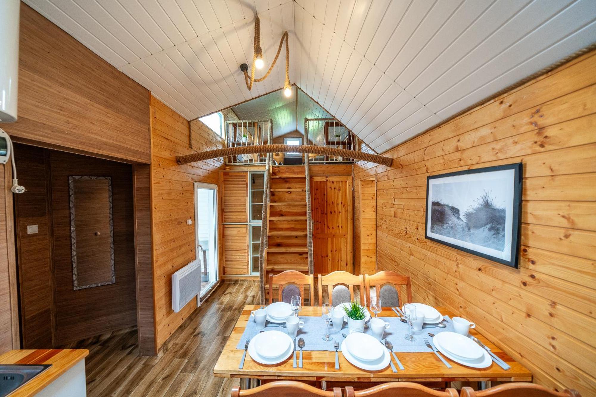 Max Apartamenty - Pokoje - Domki - Restauracja - Basen Миелно Екстериор снимка